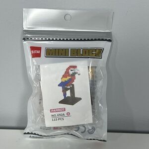 Dr Star Mini Block Parrot No. 692A -8 115 Piece Building Set